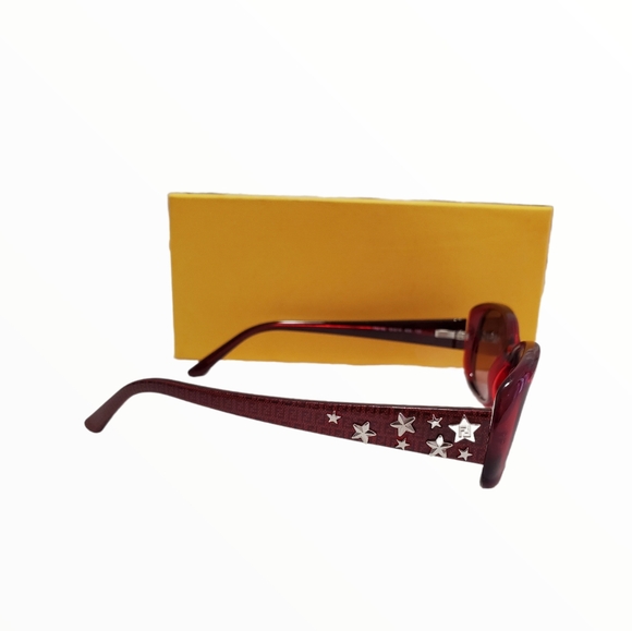 FENDI Sunglasses - Picture 6 of 11